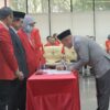 Rektor Unhas Lantik Pejabat Baru, Serahkan SK Profesor, dan Terima Dosen Lulusan S3