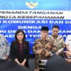 Mendes PDT, Yandri Susanto Bersama Menkomdigi, Meutya Hafid Saat Menghadiri Penandatanganan Nota Kesepakatan Tentang Sinergitas Pemanfaatan Teknologi Komunikasi dan Digital untuk Pembangunan Desa dan Daerah Tertinggal