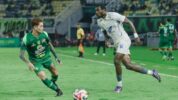 PSM Makassar Gagal Curi Poin di Surabaya, Tumbang Lewat Sepakan Jarak Jauh